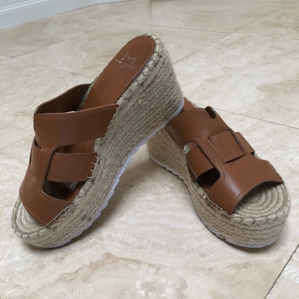 Marc Fisher size 8 tan leather espadrille sandals